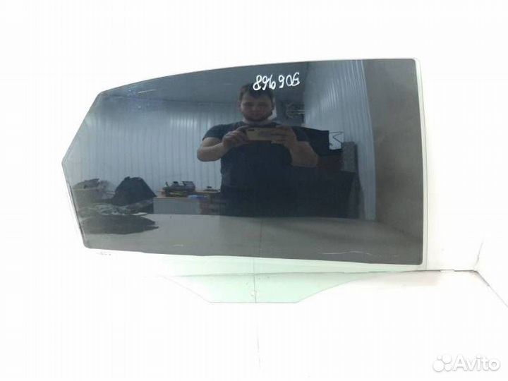 Стекло двери задней правой Volkswagen Polo Sed RUS