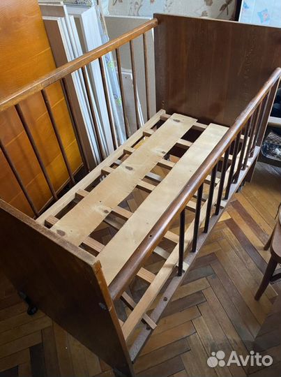 Детская кроватка