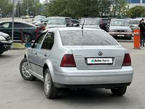 Volkswagen Bora 1.6 AT, 2005, 169 000 км, с пробегом, цена 320 000 руб.