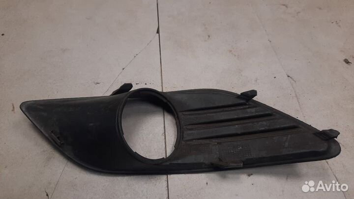 Решетка в бампер правая под птф Ford Focus