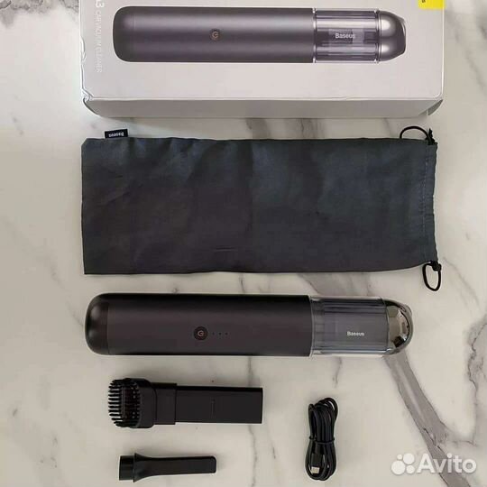 Автомобильный пылесос Baseus