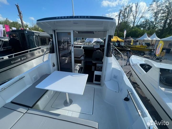 Катер Merry Fisher 695 Serie 2 в наличии в Москве