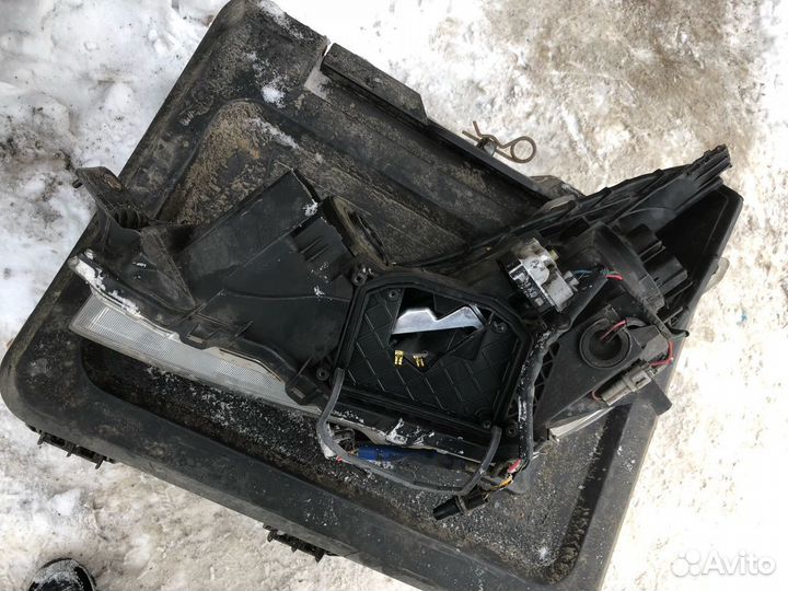 Субару Легаси Аутбэк В14 (2010-2015) Фара Правая