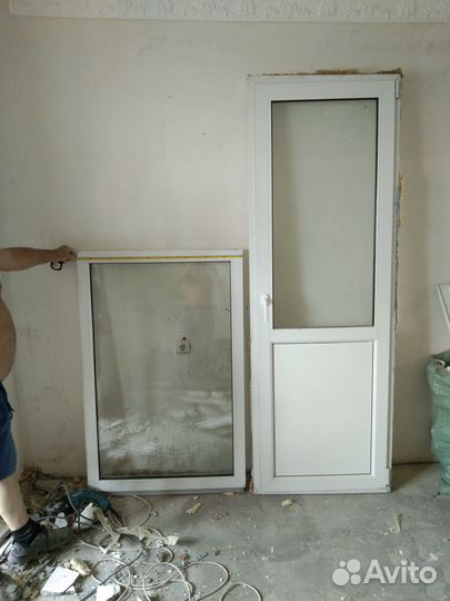 Оконный блок с дверью бу