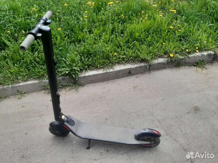 Электросамокат ninebot kickscooter es2