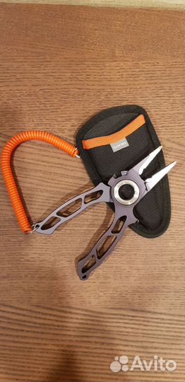 Плоскогубцы Simms Pliers