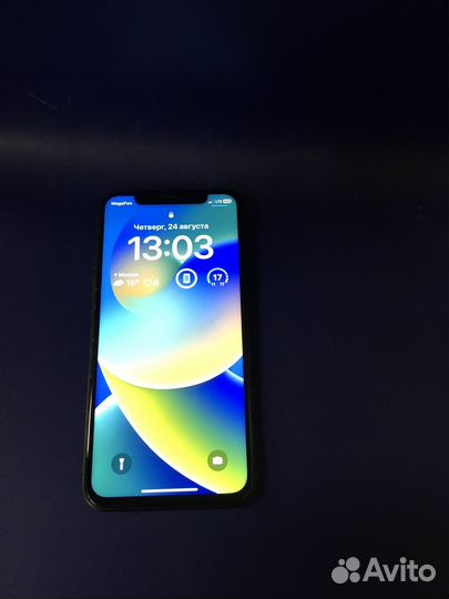 Телефон iPhone X