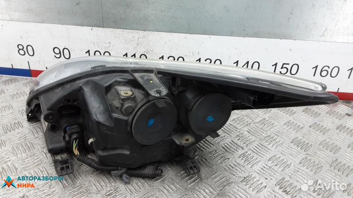 Фара правая Ford Focus 2 рест. 2010