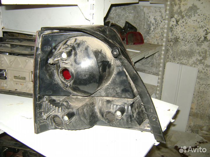 Фонарь задний правый Киа Соренто Kia Sorento