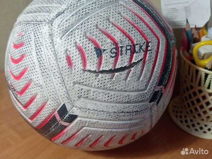 Футбольный мяч nike 5