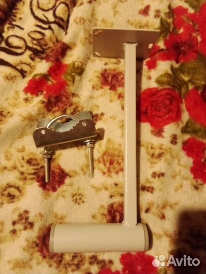 Продам кронштейнер для плазмы