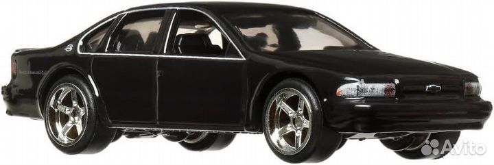 Коллекционная машинка Hot Wheels Chevy Impala SS