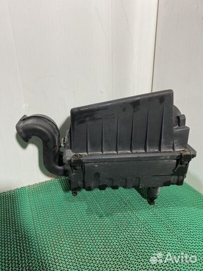 Корпус воздушного фильтра Ford Focus 1