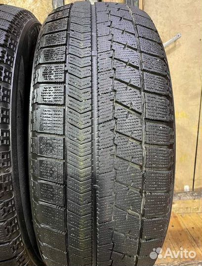 Bridgestone Blizzak VRX 235/55 R17 99S