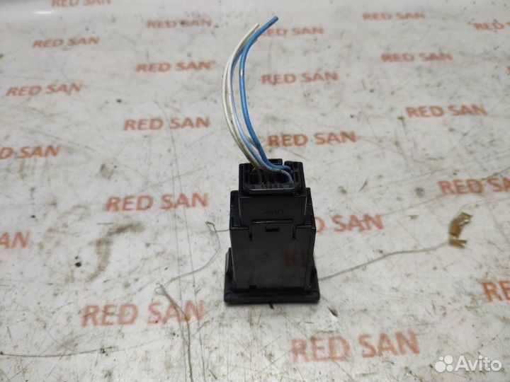 Кнопка включения туманок Toyota Rav 4 ACA21R 1azfe