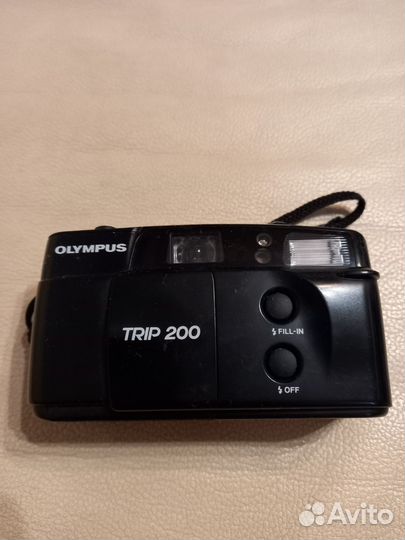 Плёночный фотоаппарат olympus trip 200