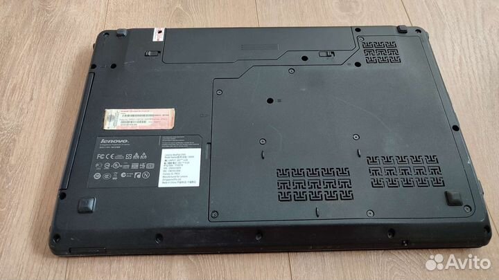 Ноутбук Lenovo ideapad z565 на запчасти