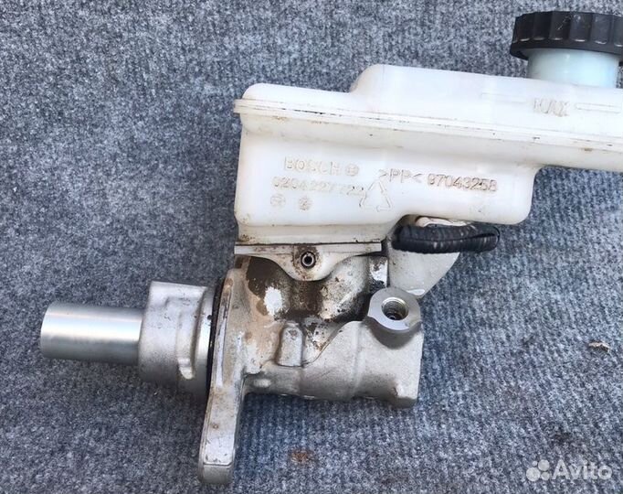 Главный тормозной цилиндр Geely Emgrand X7 JL4G24