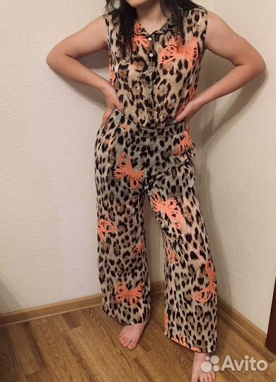 Комбинезон женский