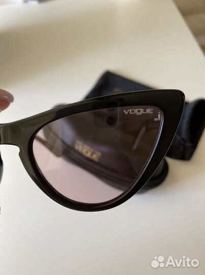 Солнцезащитные очки vogue gigi hadid
