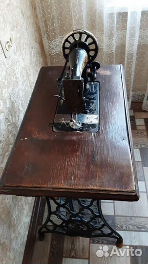 Швейная машинка