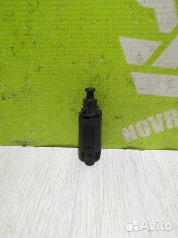 Датчик включения стопсигнала Фольксваген Пассат