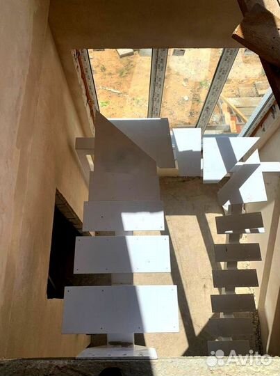 Металлокаркас для лестницы 