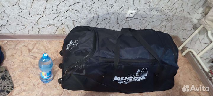 Хоккейный баул на колесах взрослый