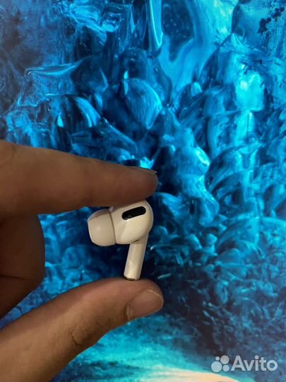 Правый наушник apple airpods pro 1