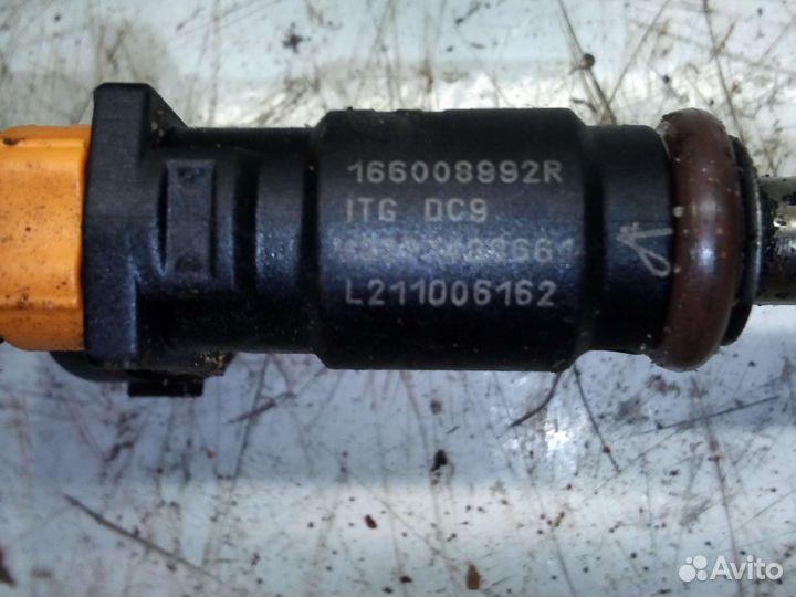 Топливная рампа с форсунками H4MD 438