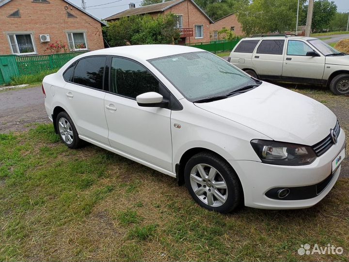 Volkswagen Polo 1.6 МТ, 2012, 418 000 км