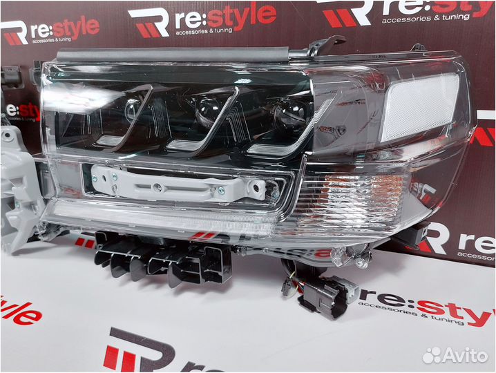 Фары Toyota Land Cruiser 200 K2092