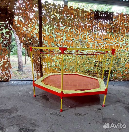 Батут-манеж leco