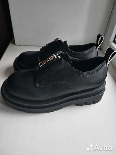 Полуботинки