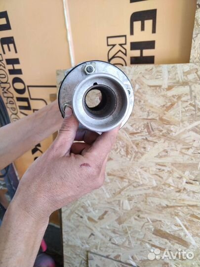 Хвостовик кпп газ 24