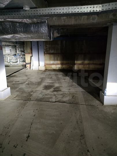 Машиноместо, 20 м²
