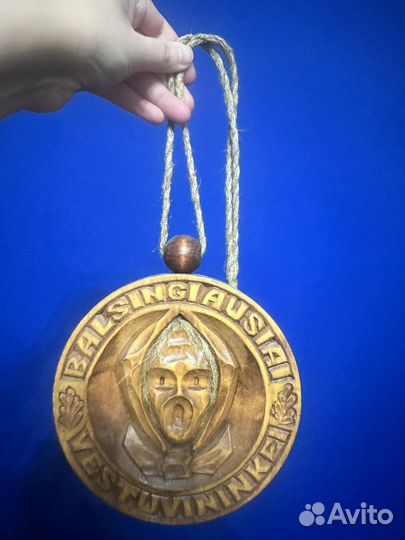 Украшение на стену из дерева