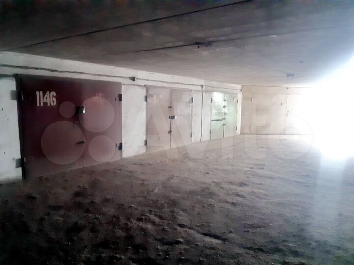 Гараж, > 30 м²