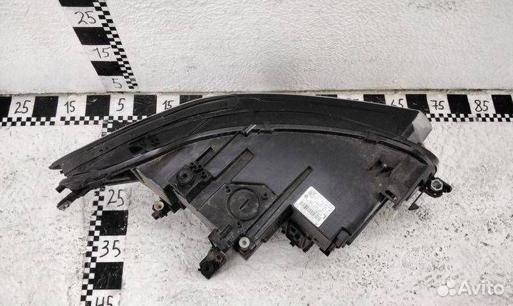 Фара левая Volkswagen Tiguan