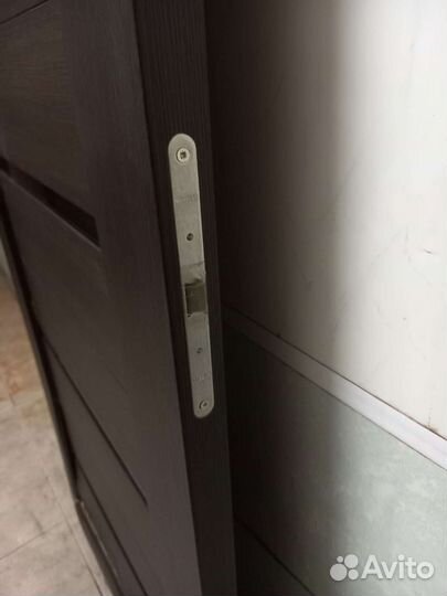 Дверь новая с дефектом