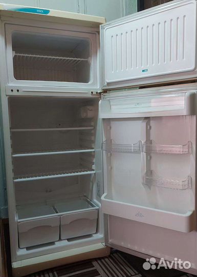 Холодильник stinol