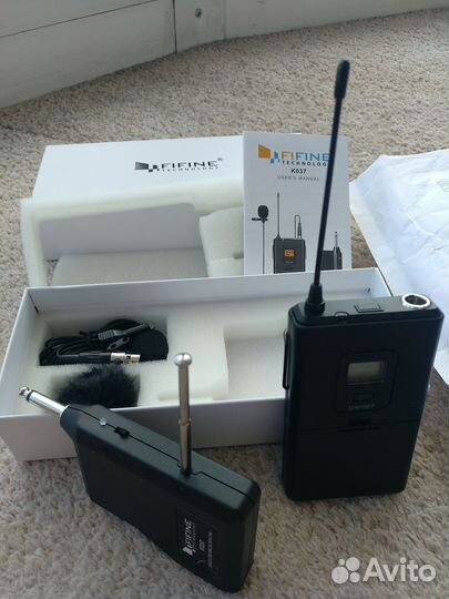 Радиомикрофон петличный, радиопетличка