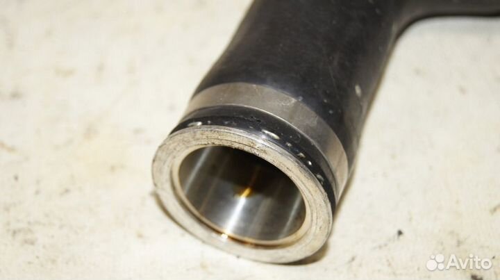 Патрубок на интеркуллер LH BMW 550i GT F07