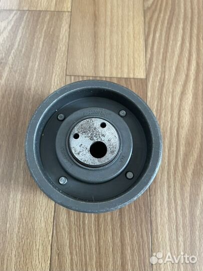 Комплект: ремень грм с натяжным роликом