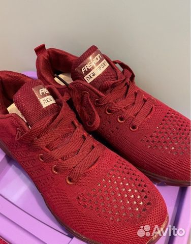 Кроссовки женские 37 размер бу