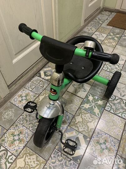 Детский трехколесный велосипед