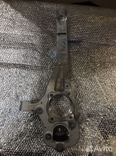 Поворотный Кулак Mercedes X166 GLE Левый