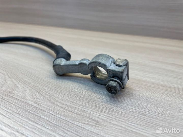 Клемма аккумулятора (минусовая) Skoda Rapid