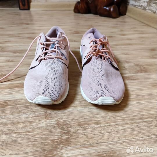 Кроссовки женские asics 41 размер