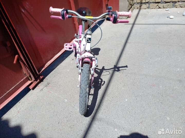 Детский двухколесный велосипед B'twin (розовый)